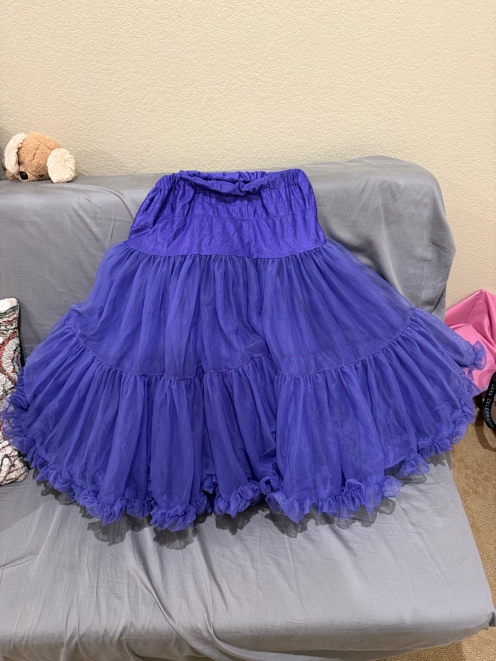 Malco Modes mid calf length petticoat size S